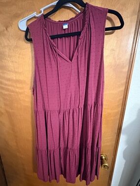 Old Navy Sleeveless Rose-Mauve Tiered V-Neck Midi Dress - Dusty Rose
